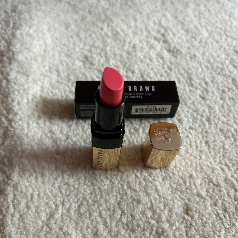 Bobbi Brown Retro Coral Lipstick